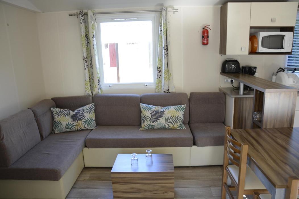 Mobilhome 6/8 Personnes 3Ch La Reserve **** Gastes 외부 사진
